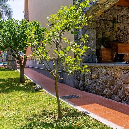 Villa Magdalena Aci SantʼAntonio Exterior foto